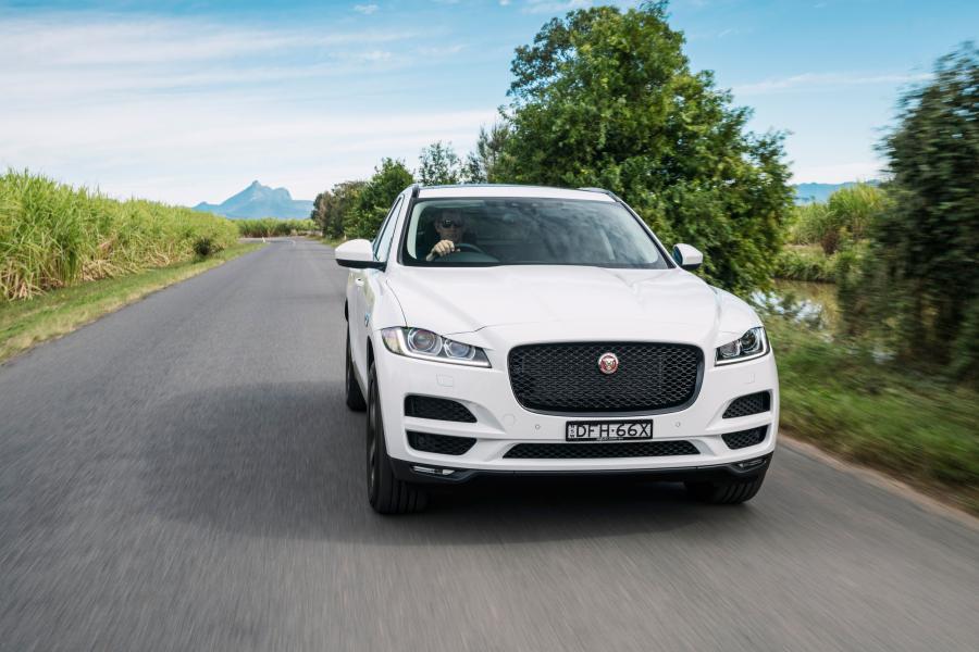  Jaguar F-Pace 20d AWD Prestige 2016 года  (AU) (фото 15 из 21)